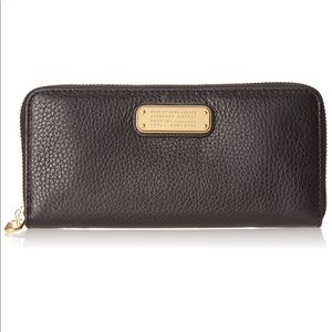 Marc by Marc Jacobs Zip around Wallet - New